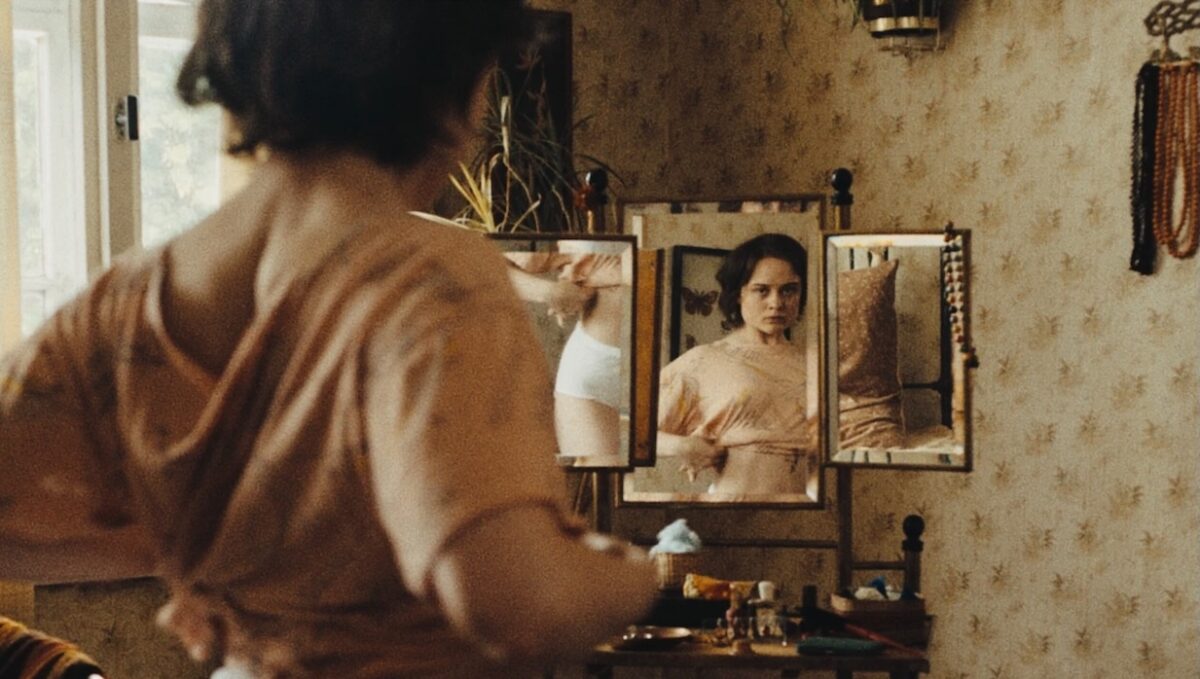 “‘History’ with a Capital ‘H’”: Mascha Schilinski on Cannes 2025 Award-Winner Sound of Falling