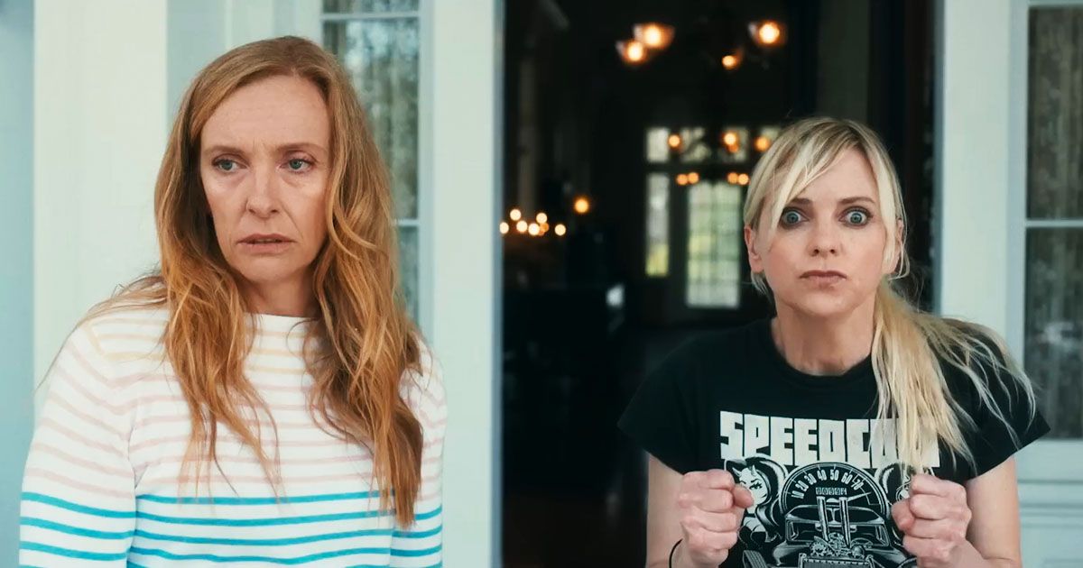 Toni Collette & Anna Faris Scheme Laughably in The Estate